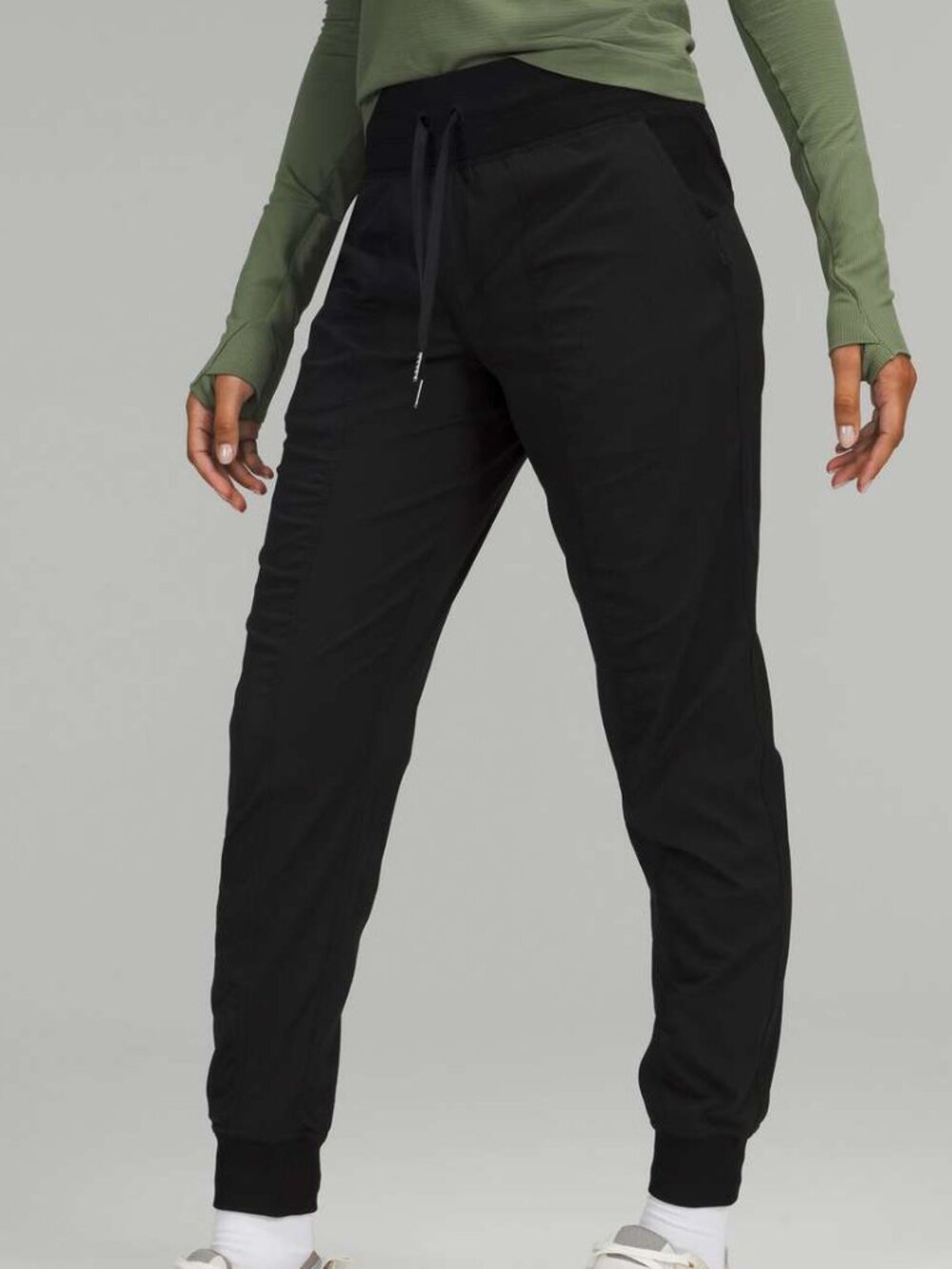 Lululemon Dance Studio Mid-Rise Jogger Black Size 6